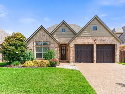 735 E Hill St, Keller, TX 76248