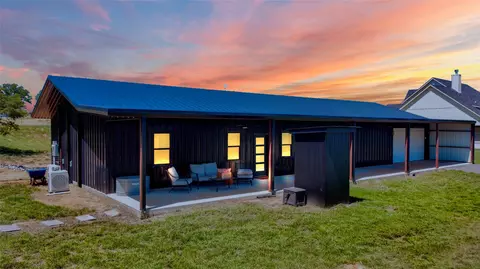 2019 N Lake Dr, Weatherford, TX 76085