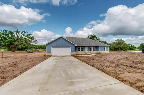 1210 Smyrna Mdws, Sunset, TX 76270