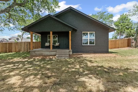 760 E Highland Rd, Red Oak, TX 75154