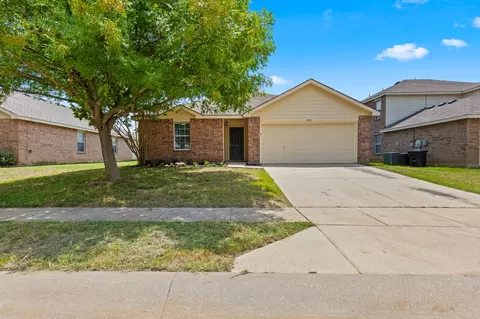 12633 Azure Heights Pl, Rhome, TX 76078