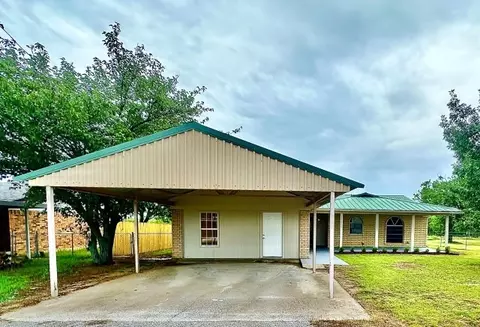 1104 W Conner St, Eastland, TX 76448