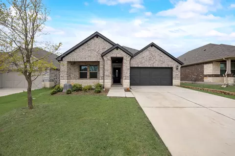 3017 Renaissance Dr, Denton, TX 76207