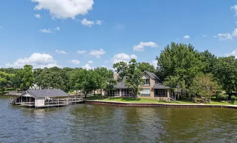 109 Pinehurst Dr, Mabank, TX 75156