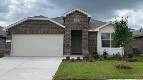 1056 Ingalls Park Ln, Fort Worth, TX 76131