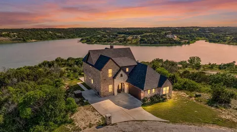 2350 Lakeside Dr, Bluff Dale, TX 76433