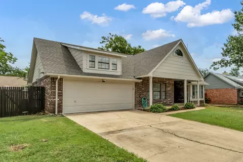 Exterior - 3300 Timberview Dr, Corinth, TX 76210 photo 5 of 7