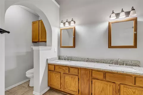 Bath - 3300 Timberview Dr, Corinth, TX 76210 photo 1 of 3
