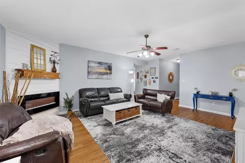 10024 Barton Creek Dr, Waco, TX 76708 photo 6