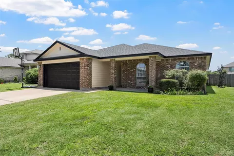 10024 Barton Creek Dr, Waco, TX 76708 photo 2