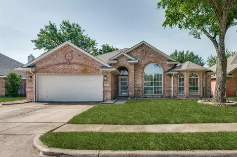3114 Watercress Cir, Arlington, TX 76012
