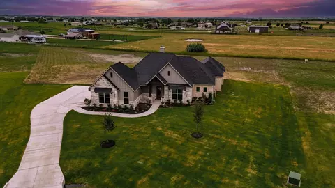 10681 Millet Ln, Venus, TX 76084