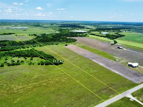 601 Farmer Rd, Ennis, TX 75119
