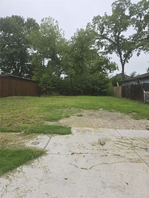 1838 Shaw St, Dallas, TX 75212