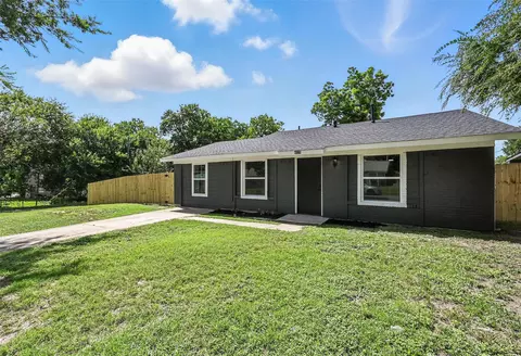 4225 Rust College Dr, Dallas, TX 75241