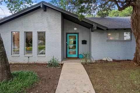 2724 Wooded Acres Dr, Waco, TX 76710
