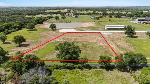 630 Singh Rd, Copper Canyon, TX 75077