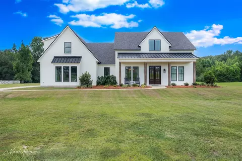 650 Powell Rd, Stonewall, LA 71078