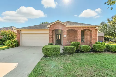 1100 Pine Ridge Rd, Roanoke, TX 76262