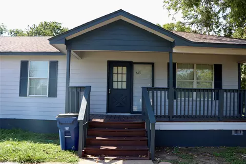 613 N Hansbarger St, Everman, TX 76140