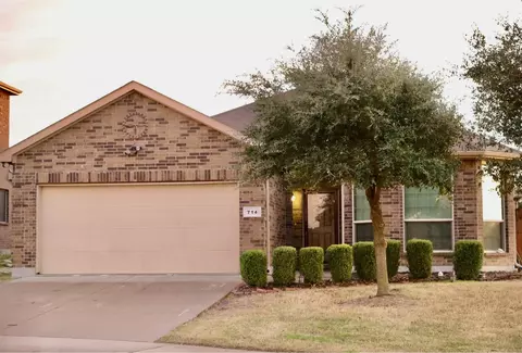 714 Saline Creek Dr, Glenn Heights, TX 75154