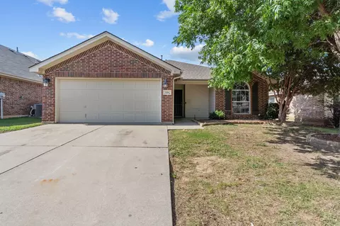 1224 Roping Reins Way, Haslet, TX 76052