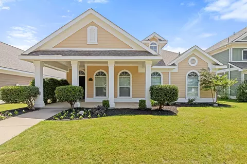 1046 Elm Dr, Providence Village, TX 76227