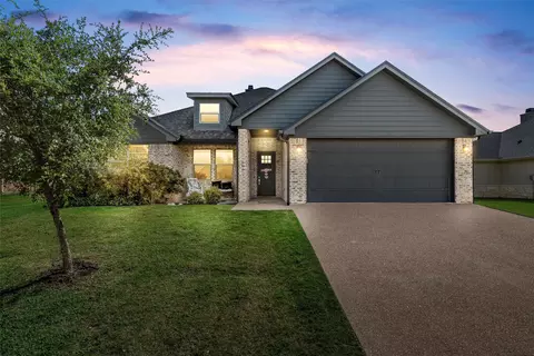 10309 T Bury Ln, Waco, TX 76708