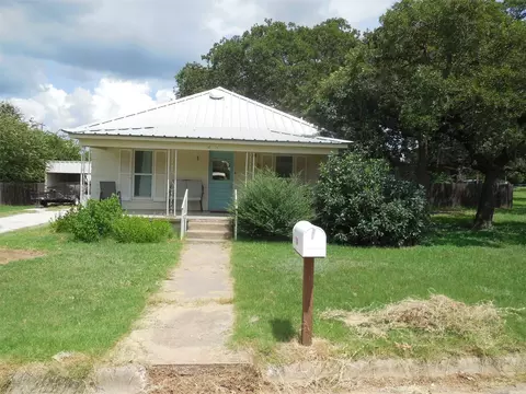 204 S High Ave, Eastland, TX 76448
