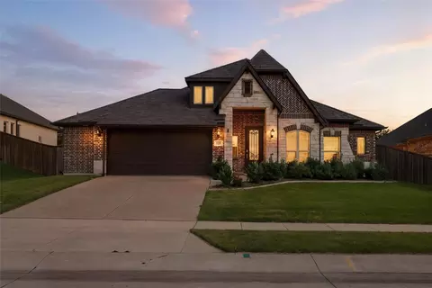 1221 Brookview Dr, Justin, TX 76247