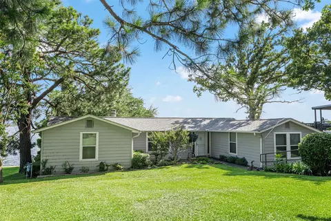 167 Shoreline Dr, Star Harbor, TX 75148