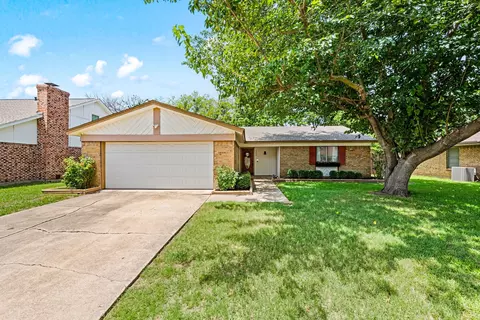 204 Gloria St, Keller, TX 76248