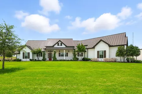 136 Pr 169, Sunset, TX 76270
