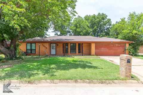 1932 Richland Dr, Abilene, TX 79603