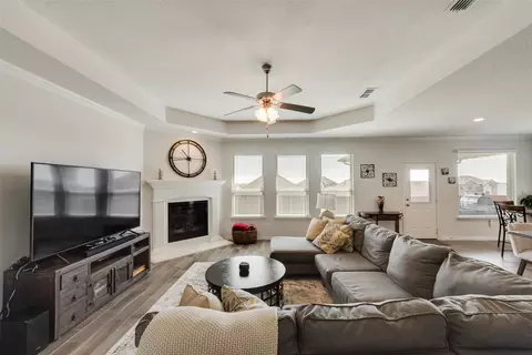 204 Cross Fox Ln, Aledo, TX 76008