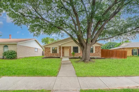 5905 Cedar Ln, Rowlett, TX 75089