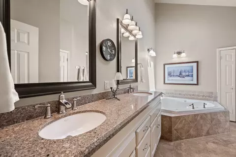 804 Park Hill Dr, Euless, TX 76040 photo 23