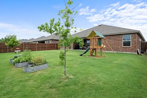Exterior - 1913 Hampton St, Anna, TX 75409 photo 3 of 5