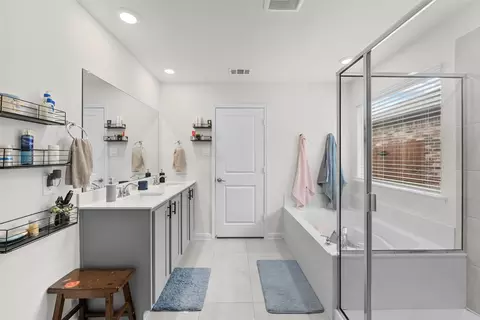 Bath - 1913 Hampton St, Anna, TX 75409 photo 1 of 3