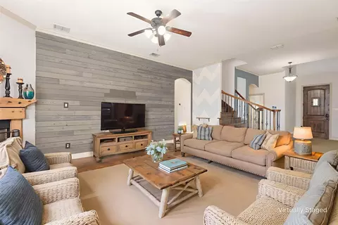 106 Highwood Ave, Oak Point, TX 75068