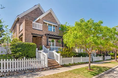 2305 Pearl St, Mckinney, TX 75071