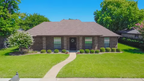 1009 Bass Dr, Plano, TX 75025
