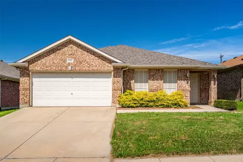 13301 Evergreen Dr, Fort Worth, TX 76244