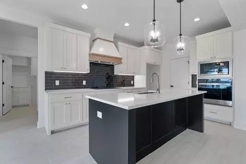 105 Norene Ln, Weatherford, TX 76087
