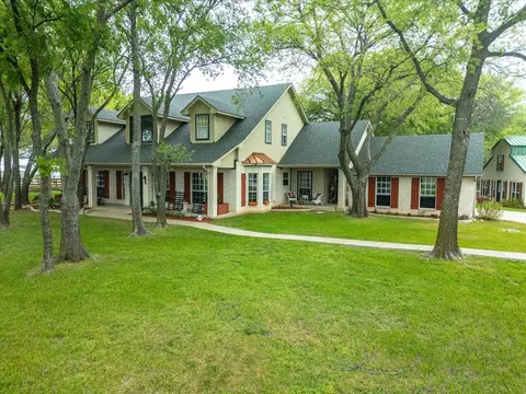 1990 Ripy Rd, Krum, TX 76249
