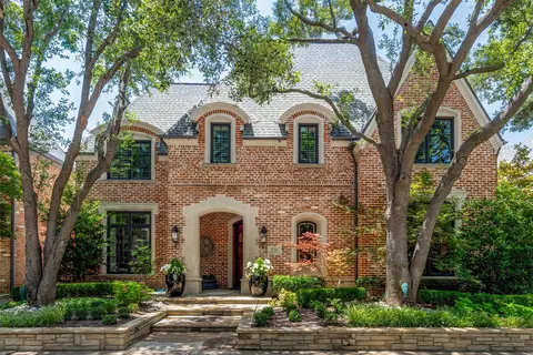 5723 Portsmouth Ln, Dallas, TX 75252