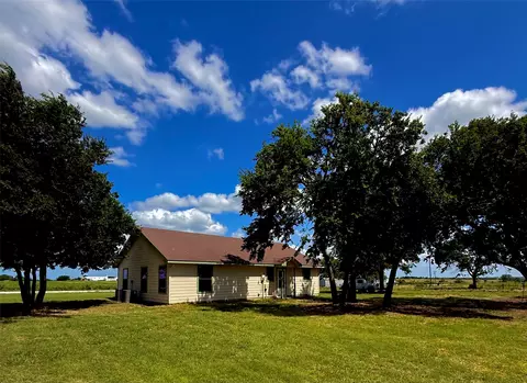 665 County Road 405, Gainesville, TX 76240