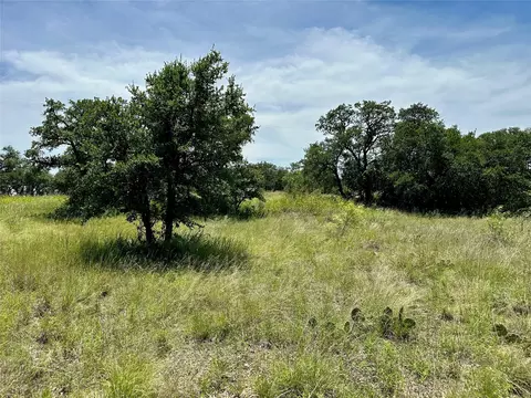 1078 Lake Breeze Dr, Brownwood, TX 76801