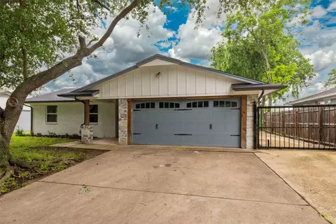 3474 Coronado Ct, Fort Worth, TX 76116