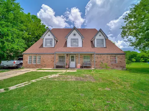 13833 Indian Wells Rd, Dallas, TX 75253
